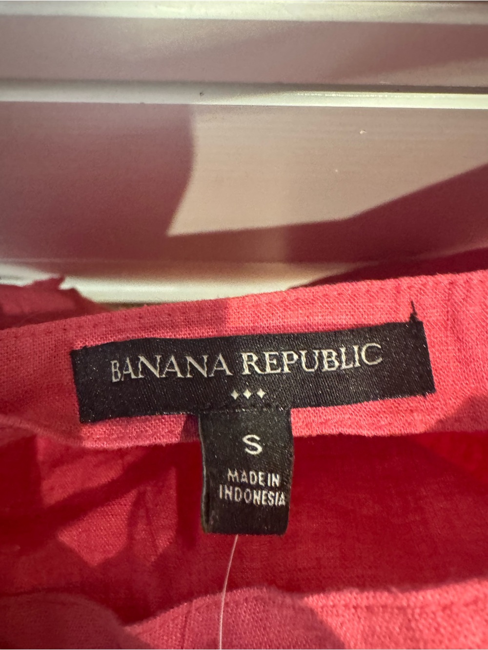 Banana Republic Raspberry Square-Neck Tank Top - Picture 3 of 4